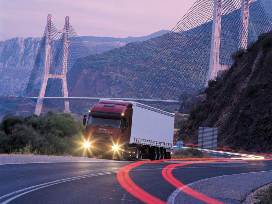  Iveco Stralis 2002 года  (фото 5 из 19)